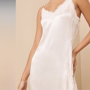 Elegant White Lace Trim